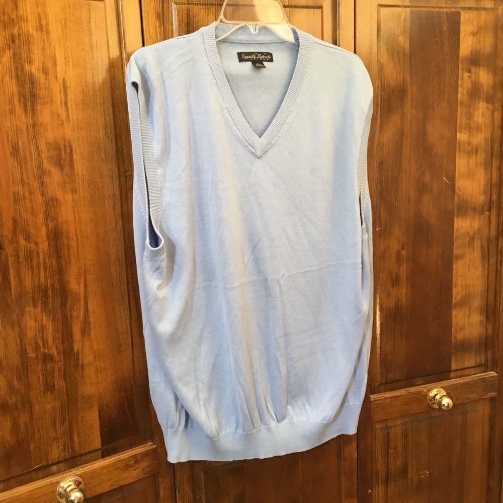 Kenneth Robert’s Platinum sweater vest, size XL, silk